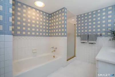 4 Manor Lane, West Hartford, CT 06107 - Photo 20