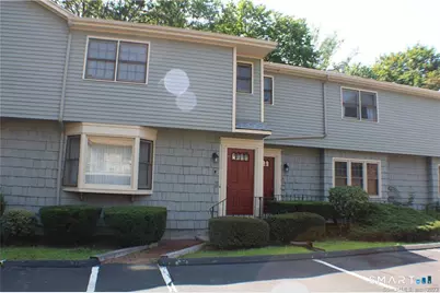 375 Glendale Avenue #D2, Bridgeport, CT 06606 - Photo 2
