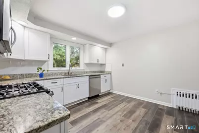 25 Hampshire Drive, Glastonbury, CT 06033 - Photo 10