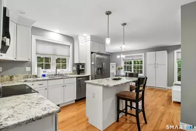 20 Center Street, Windsor, CT 06095 - Photo 2