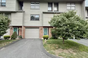 243 Metacomet Dr, Meriden, CT 06450 - Photo 2