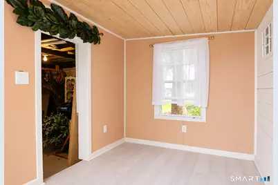 29 Second Avenue, Branford, CT 06405 - Photo 32