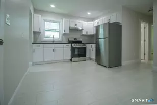 396 Chestnut St, New Britain, CT 06051 - Photo 6