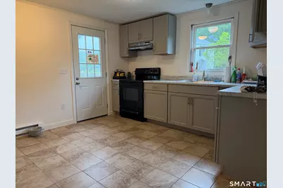 163 Pennsylvania Avenue, East Lyme, CT 06357 - Photo 12