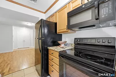 1 Concorde Way #A6, Windsor Locks, CT 06096 - Photo 4