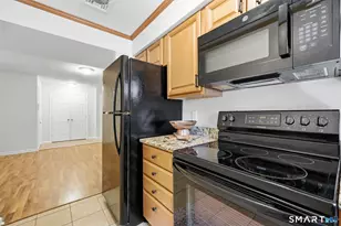 1 Concorde Way, Windsor Locks, CT 06096 - Photo 4