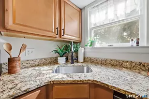 1 Concorde Way, Windsor Locks, CT 06096 - Photo 2