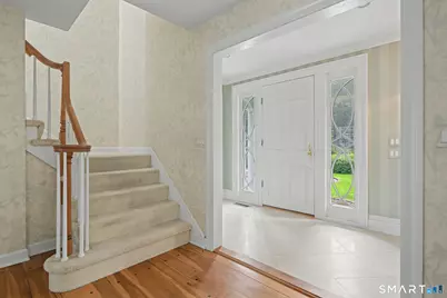 34 Sherwood Lane, New Canaan, CT 06840 - Photo 10
