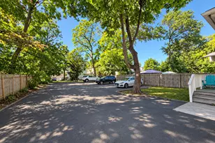 586 Orchard St, New Haven, CT 06511 - Photo 4