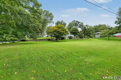 17 Little Plain Road, Trumbull, CT 06611 - Photo 2