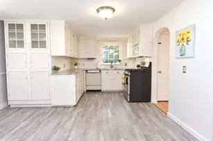 55 Sylvan St, Avon, CT 06001 - Photo 10