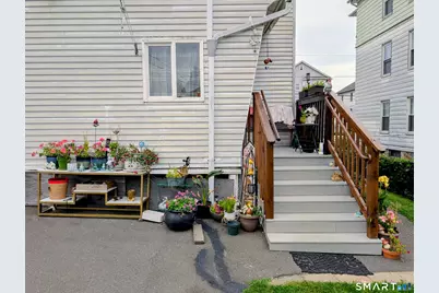 160 Smith Street, New Britain, CT 06053 - Photo 2