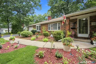 91 Forest Dr, Wethersfield, CT 06109 - Photo 4