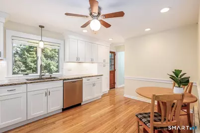 86 Crown Street, Trumbull, CT 06611 - Photo 14