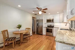 86 Crown St, Trumbull, CT 06611 - Photo 12