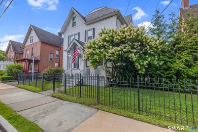 107 Oak Street, Hartford, CT 06106 - Photo 2