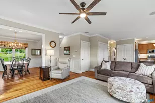 42 Windy Ridge Ln, Watertown, CT 06795 - Photo 12