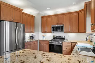 42 Windy Ridge Ln, Watertown, CT 06795 - Photo 20