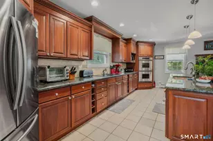 35 Pepperbox Rd, Waterford, CT 06385 - Photo 4