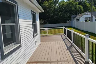 185 Shore Rd, Waterford, CT 06385 - Photo 10