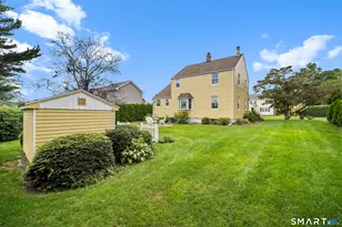 37 Sunflower Ave, Stratford, CT 06614 - Photo 32