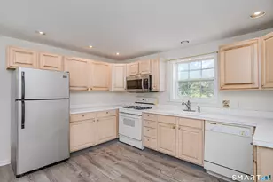 54 Farview Dr, Newtown, CT 06482 - Photo 10
