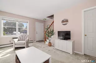 210 Brentwood Dr, Wallingford, CT 06492 - Photo 4