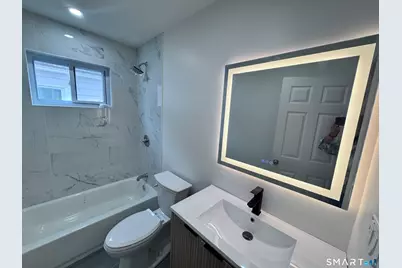 186 Jackson Avenue, Bridgeport, CT 06606 - Photo 14