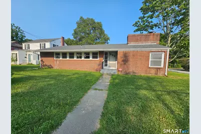 762 Ocean Avenue, New London, CT 06320 - Photo 1