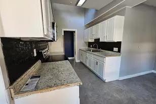 762 Ocean Ave, New London, CT 06320 - Photo 2