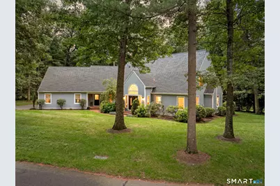 4 Windsor Court, Farmington, CT 06032 - Photo 1