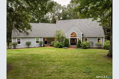 4 Windsor Court, Farmington, CT 06032 - Photo 2