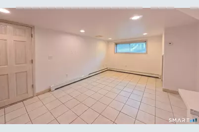 36 Derby Place, Stratford, CT 06614 - Photo 2
