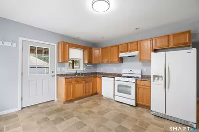 15 Summit Street, Manchester, CT 06040 - Photo 10
