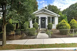 31 Boylston St, West Haven, CT 06516 - Photo 2