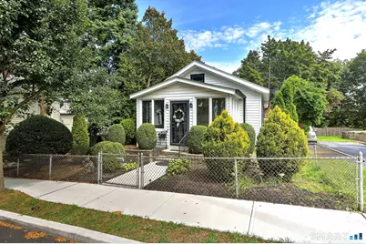 31 Boylston Street, West Haven, CT 06516 - Photo 1