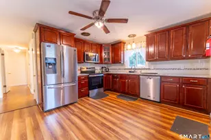 79 Federal St, Hamden, CT 06514 - Photo 10