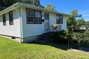 20 Alder St, Torrington, CT 06790 - Photo 2