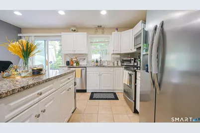 49 Media Avenue, Waterbury, CT 06708 - Photo 8