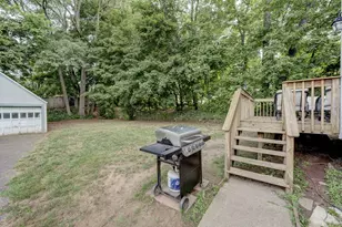 11 Dix Rd, Wethersfield, CT 06109 - Photo 8