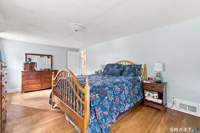 21 Cherryfield Drive, West Hartford, CT 06107 - Photo 18