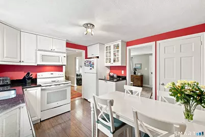 21 Cherryfield Drive, West Hartford, CT 06107 - Photo 10