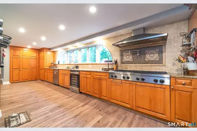 3 Linda Court, North Branford, CT 06472 - Photo 2