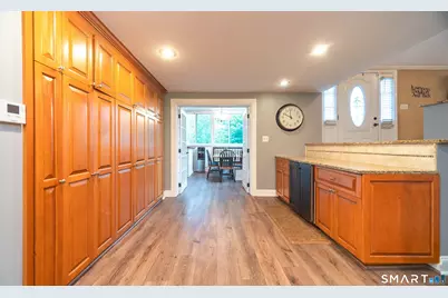 3 Linda Court, North Branford, CT 06472 - Photo 8