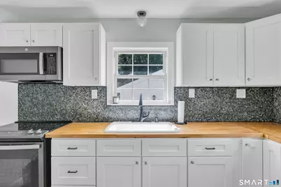 206 Alps Road, Branford, CT 06405 - Photo 12