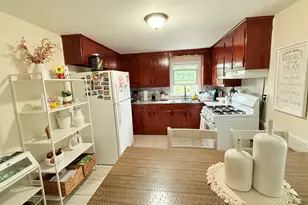 39 Chatham St, New Haven, CT 06513 - Photo 2