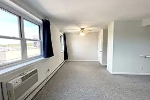27 Northill St, Stamford, CT 06907 - Photo 4