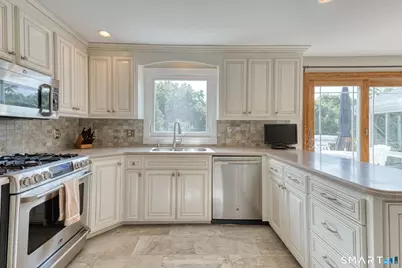 168 Debbie Drive, South Windsor, CT 06074 - Photo 6