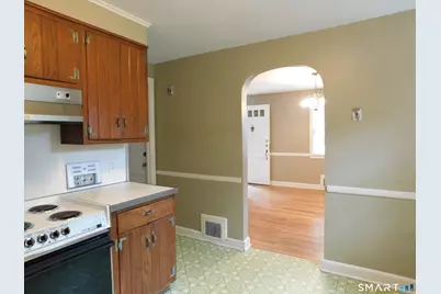 3 Pleasant Drive, Hamden, CT 06514 - Photo 6