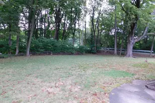 3 Pleasant Dr, Hamden, CT 06514 - Photo 20